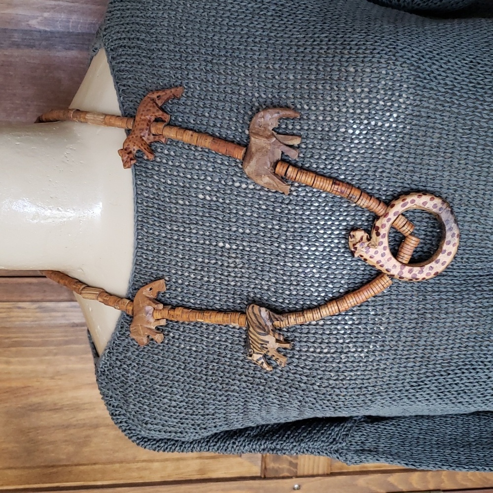 Vintage Wood Carved Safari Animal Wild Life Beaded Necklace